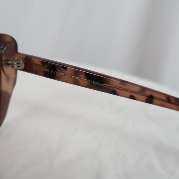 Diff Eyewear Melody Cat Eye Sunglasses Blush Tortoise / Wine main image 9